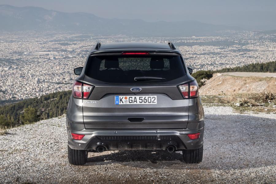  Ford Kuga ST-Line 2016 года  (фото 15 из 32)